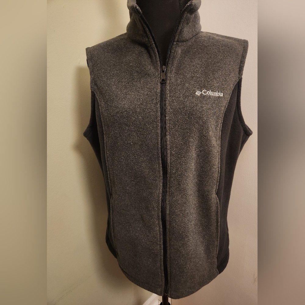 Columbia Women's Grey and Black Fleece Vest Large